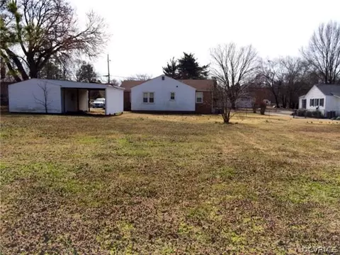 2716 Perlock Rd, North Chesterfield, VA 23237 photo 3