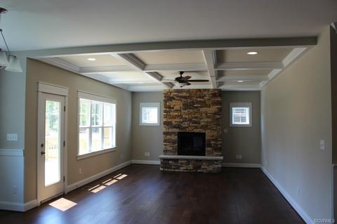3213 Barkham Dr, Midlothian, VA 23112 photo 2
