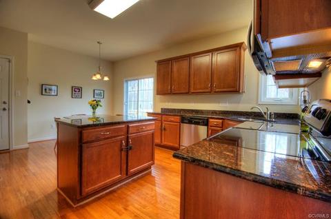 225 Wallingham Dr, Midlothian, VA 23114 photo 9