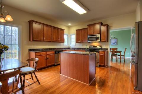 225 Wallingham Dr, Midlothian, VA 23114 photo 8