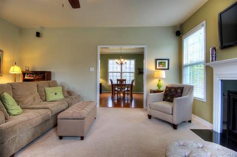 225 Wallingham Dr, Midlothian, VA 23114 photo 4