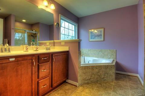 225 Wallingham Dr, Midlothian, VA 23114 photo 13