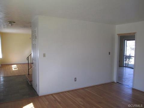 104 Saint Paul Ct, Hampton, VA 23666 photo 6