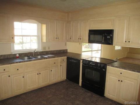 104 Saint Paul Ct, Hampton, VA 23666 photo 8