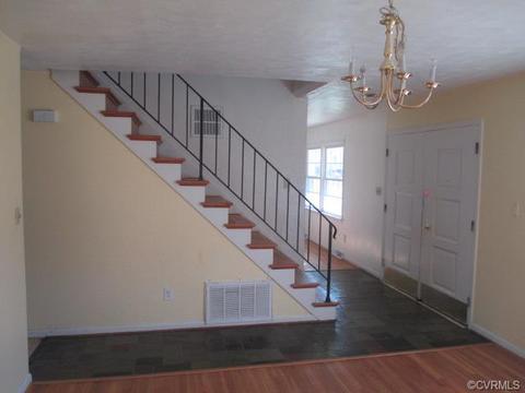 104 Saint Paul Ct, Hampton, VA 23666 photo 4