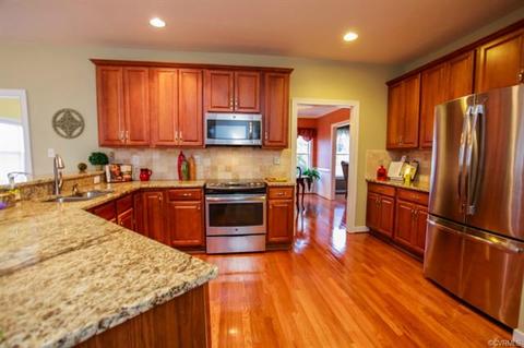 913 Roll Dr, Midlothian, VA 23114 photo 9