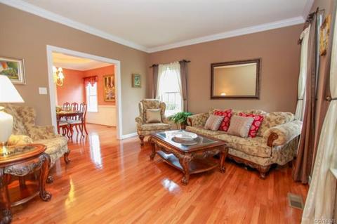 913 Roll Dr, Midlothian, VA 23114 photo 4