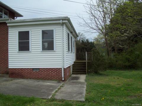 705 Powell St, Crewe, VA 23930 photo 6