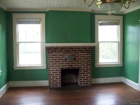 705 Powell St, Crewe, VA 23930 photo 10