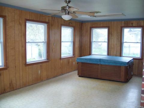 705 Powell St, Crewe, VA 23930 photo 16