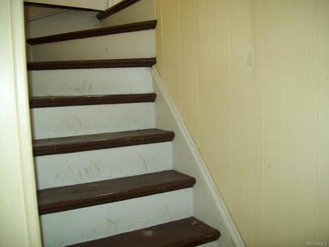 705 Powell St, Crewe, VA 23930 photo 12