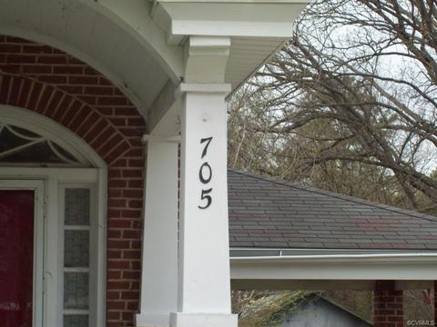 705 Powell St, Crewe, VA 23930 photo 2