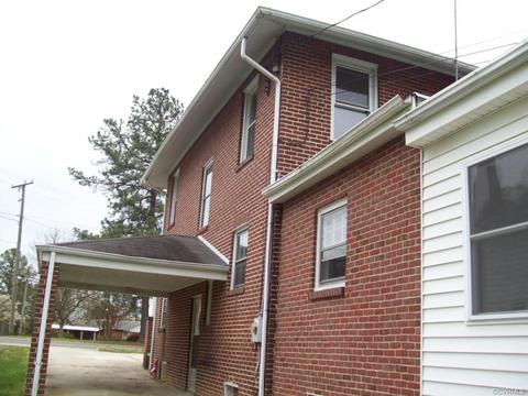 705 Powell St, Crewe, VA 23930 photo 4