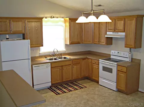 125 Pollard Pl, Aylett, VA 23009 photo 4