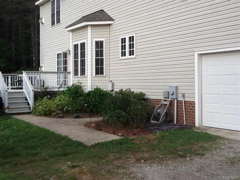 3600 Brandons Bluff Ct, Sandy Hook, VA 23153 photo 11