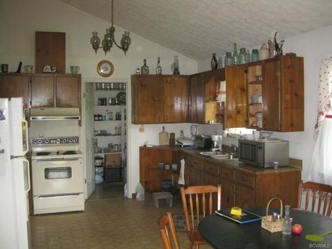 1067 Unity Rd, Kenbridge, VA 23944 photo 13