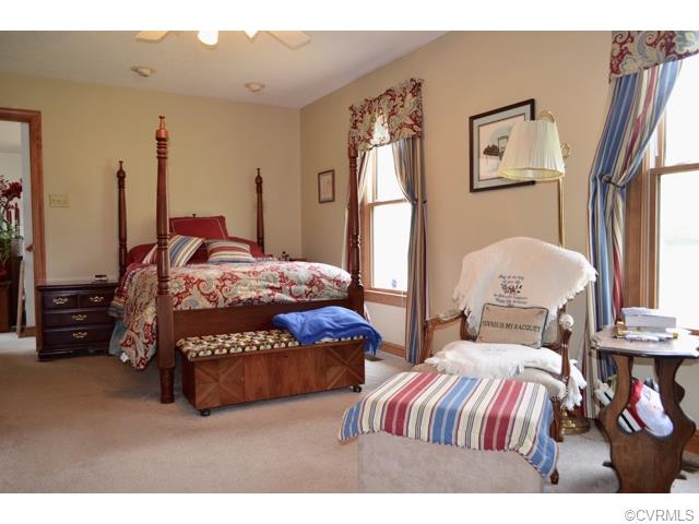 14357 Warwick Hill Rd, Petersburg, VA 23805 photo 9
