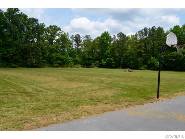 14357 Warwick Hill Rd, Petersburg, VA 23805 photo 15