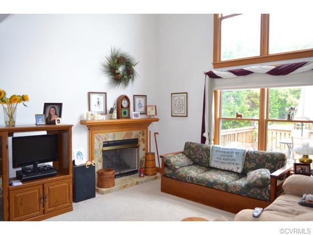 14357 Warwick Hill Rd, Petersburg, VA 23805 photo 6