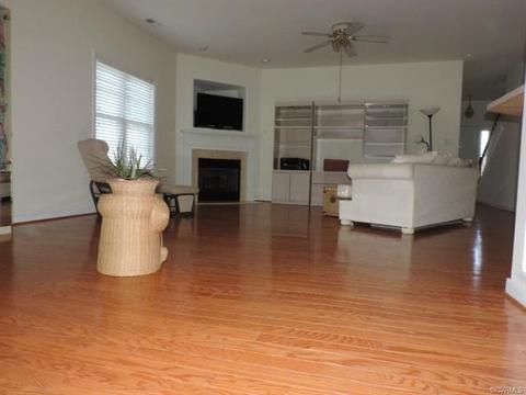 637 Krim Point Loop, Midlothian, VA 23114 photo 2