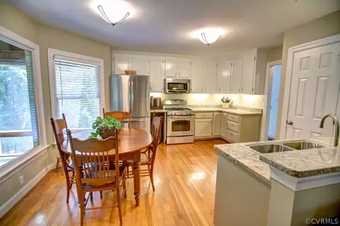 2410 Robert E Lee Rd, Powhatan, VA 23139 photo 10