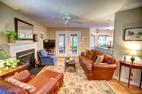 2410 Robert E Lee Rd, Powhatan, VA 23139 photo 11