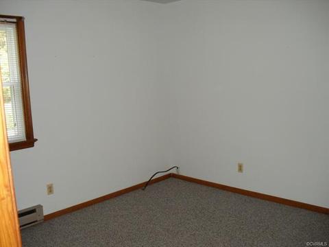 302 Devonshire Dr, Aylett, VA 23009 photo 6