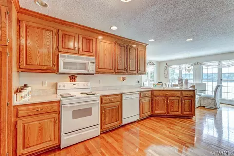 2709 Oxford Dr, Sutherland, VA 23885 photo 9