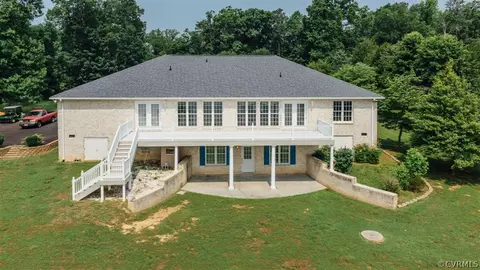 2709 Oxford Dr, Sutherland, VA 23885 photo 3