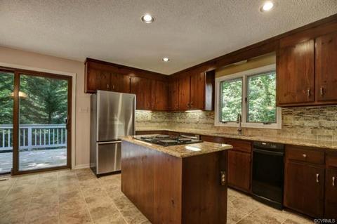 3702 Commodore Point Ct, Midlothian, VA 23112 photo 6