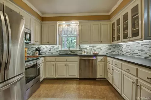 2602 Torquay Loop, North Chesterfield, VA 23236 photo 13