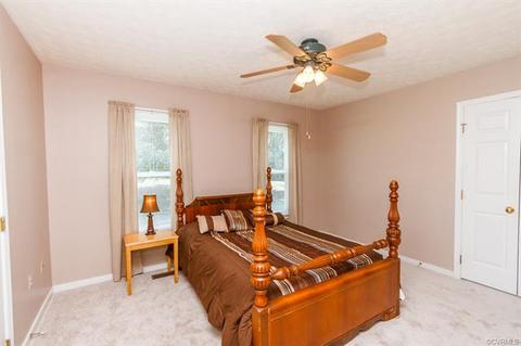 11300 Eagle Point Rd, Chester, VA 23831 photo 9