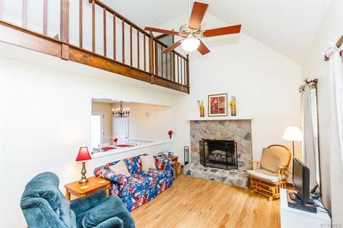 11300 Eagle Point Rd, Chester, VA 23831 photo 3