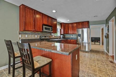 6048 Walking Path Ln, Midlothian, VA 23112 photo 9