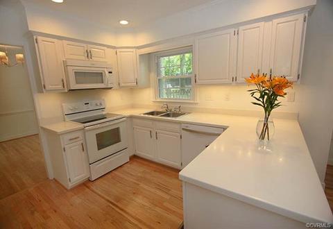 1006 Mill Forest Dr, Midlothian, VA 23113 photo 2