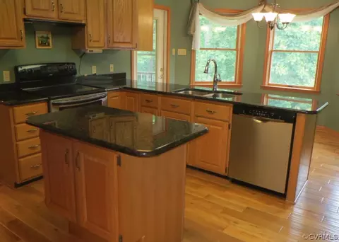 1314 Featherfin Rd, Prospect, VA 23960 photo 10