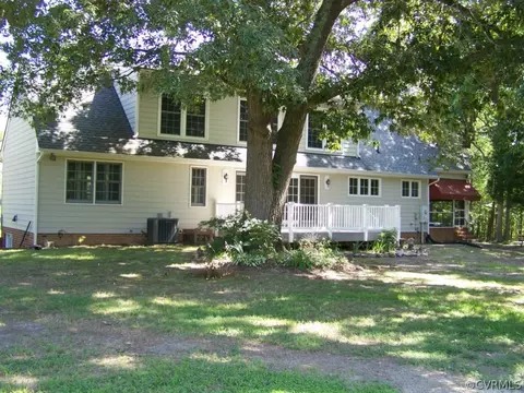 19517 Cox Rd, Sutherland, VA 23885 photo 5