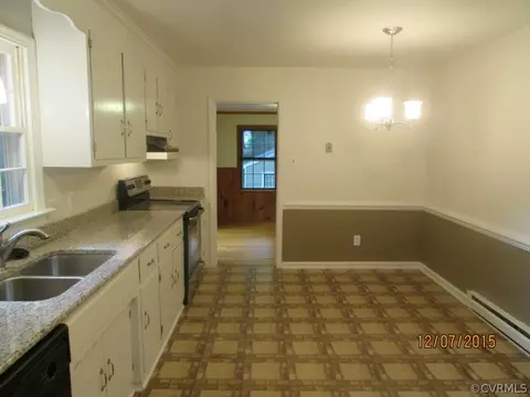 11219 Forestwind Dr, Midlothian, VA 23112 photo 9