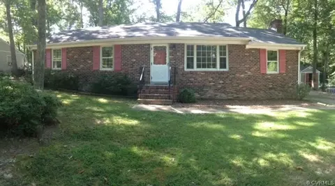 11219 Forestwind Dr, Midlothian, VA 23112 photo 1