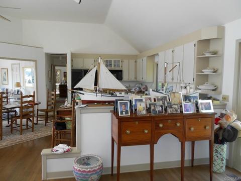 244 Ridge Rd, Hartfield, VA 23071 photo 10
