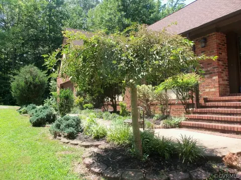 2155 Hunters Mill Rd, Powhatan, VA 23139 photo 2