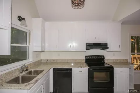 5802 Mill Spring Ln, Midlothian, VA 23112 photo 9