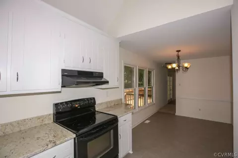 5802 Mill Spring Ln, Midlothian, VA 23112 photo 10