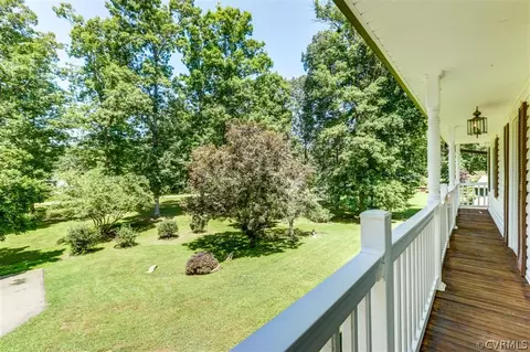 2807 Oxford Dr, Sutherland, VA 23885 photo 3