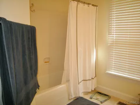2828 Sandy Hills Dr, Sandy Hook, VA 23153 photo 11