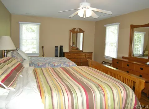 2828 Sandy Hills Dr, Sandy Hook, VA 23153 photo 16