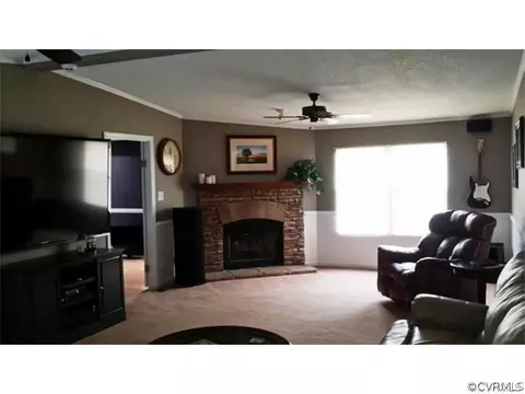 1173 Windmill, Warfield, VA 23889 photo 3