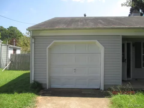 29 Trail St, Hampton, VA 23669 photo 3