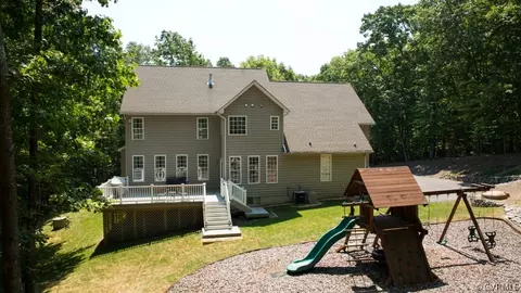 8317 E Harrison Ct, Fredericksburg, VA 22407 photo 24
