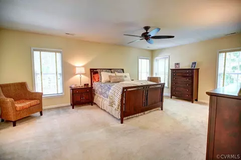 8317 E Harrison Ct, Fredericksburg, VA 22407 photo 12